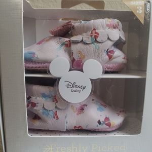 Freshly Picked Disney Moccasin size 3